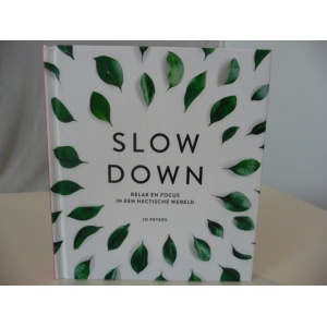 boekje_slow_down_relax_en_focus_in_een_hectische_wereld-a