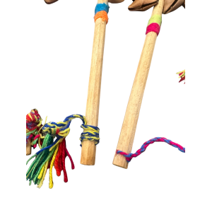 tobillera-notenratel-op-houten-stok-22cm_3_-_bewerkt